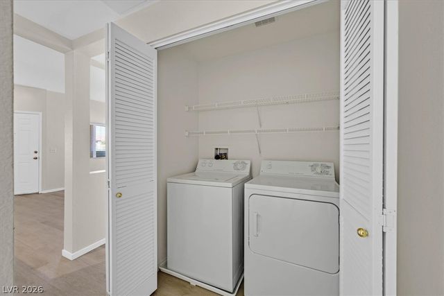 251 South Green Valley Parkway 3322, Henderson, NV 89012