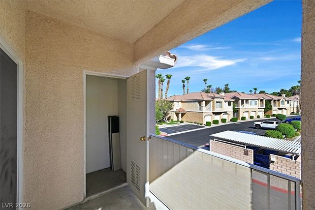 251 South Green Valley Parkway 3322, Henderson, NV 89012