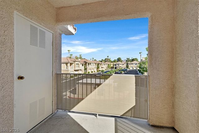 251 South Green Valley Parkway 3322, Henderson, NV 89012