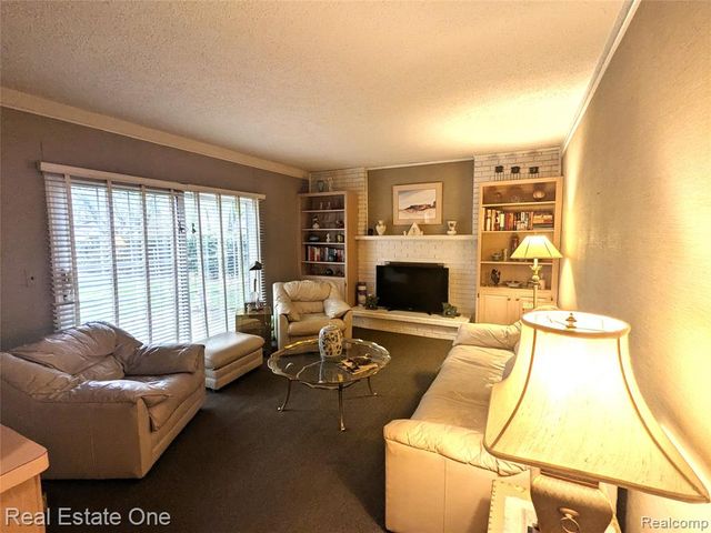 11266 Judy Drive, Sterling Heights, MI 48313