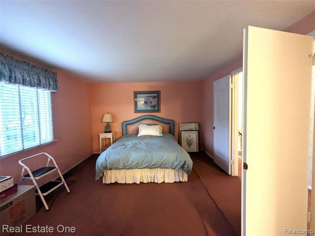 11266 Judy Drive, Sterling Heights, MI 48313