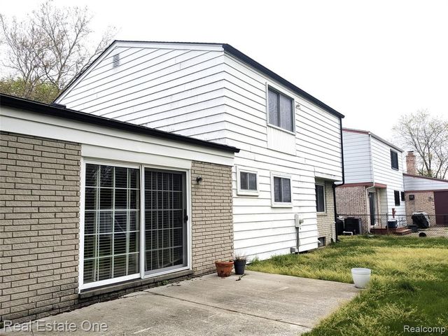 11266 Judy Drive, Sterling Heights, MI 48313