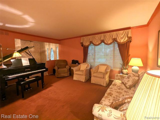 11266 Judy Drive, Sterling Heights, MI 48313