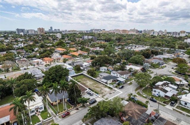 3056 SW 13th St, Miami, FL 33145