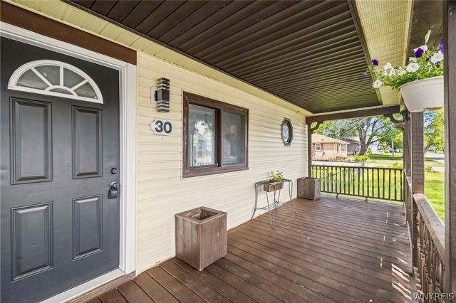 30 Dwyer Street, West Seneca, NY 14224