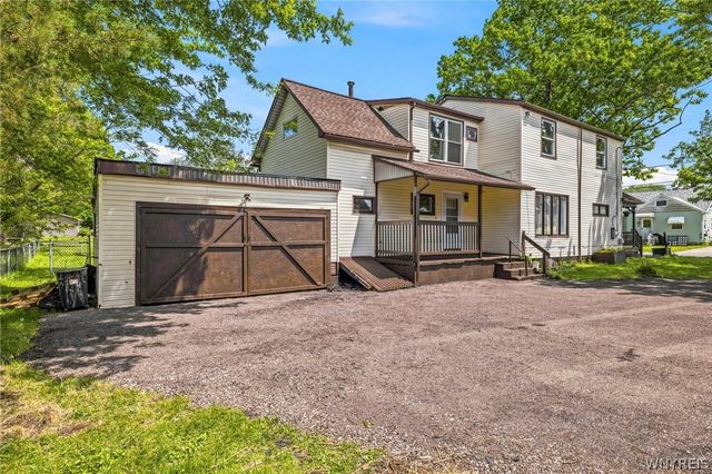 30 Dwyer Street, West Seneca, NY 14224