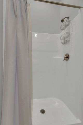 8040 Still Spring Ridge Dr, Nashville, TN 37221