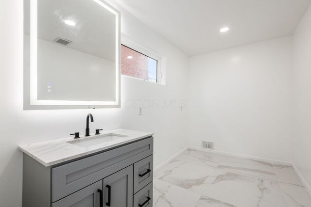 277 Miami Avenue, Columbus, OH 43203