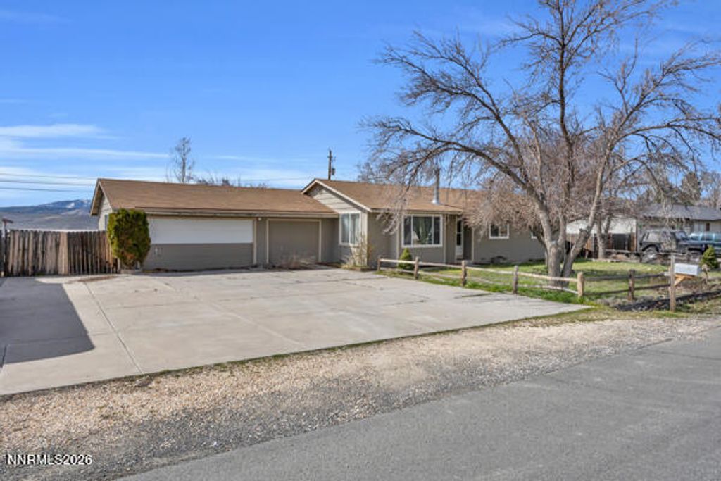 Image 2 of property listing at 3440 Canvasback Lane, Reno, NV 89508