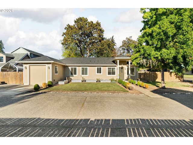 290 NELSON Ln, Gladstone, OR 97027