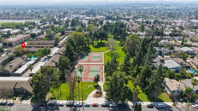 20120 Runnymede Street 17, Winnetka, CA 91306
