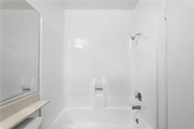 20120 Runnymede Street 17, Winnetka, CA 91306