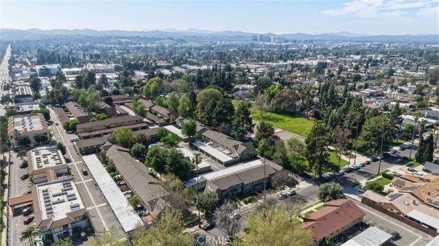 20120 Runnymede Street 17, Winnetka, CA 91306