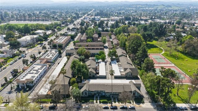 20120 Runnymede Street 17, Winnetka, CA 91306