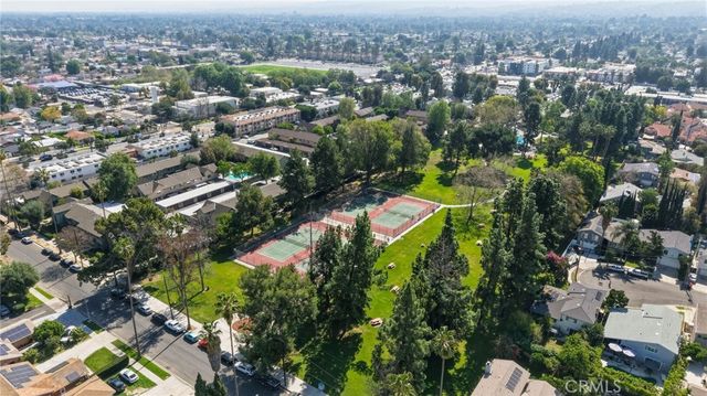 20120 Runnymede Street 17, Winnetka, CA 91306