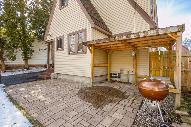 706 Madison Street, East Rochester, NY 14445