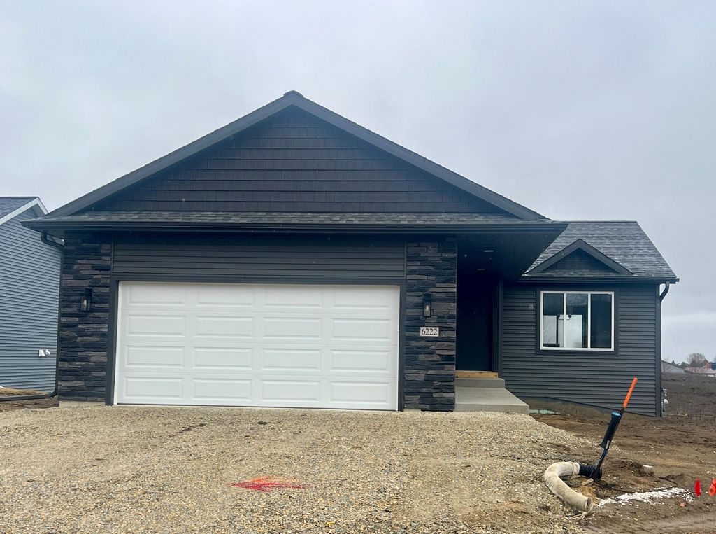 6222 Cody Place NW, Rochester, MN 55901