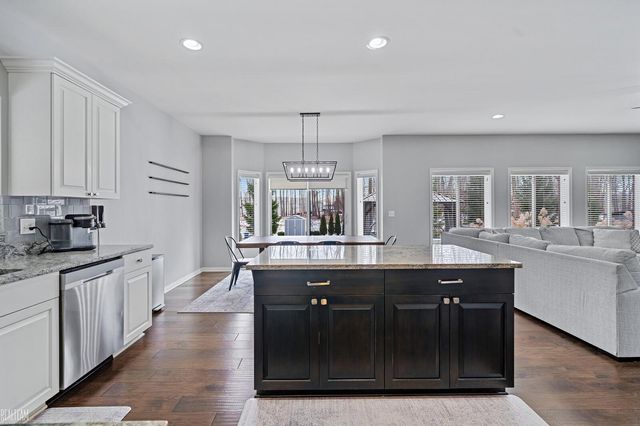 13874 Grandeur Avenue, Shelby Twp, MI 48315