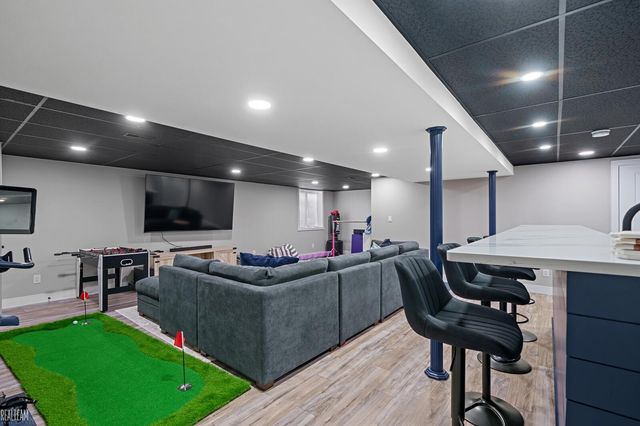 13874 Grandeur Avenue, Shelby Twp, MI 48315