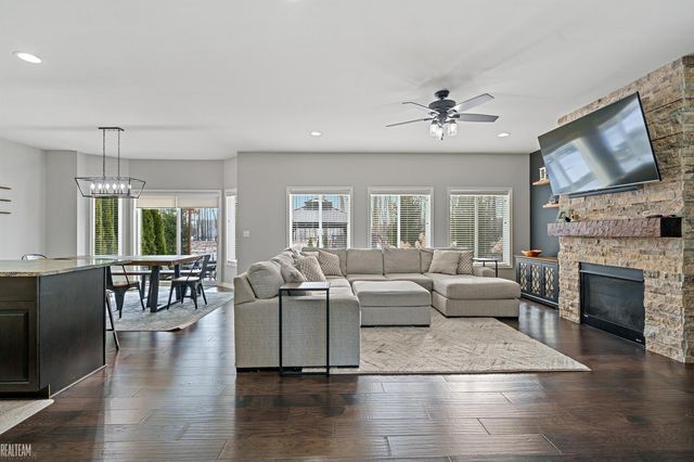 13874 Grandeur Avenue, Shelby Twp, MI 48315