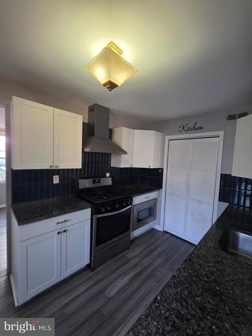 303 SHERWOOD DR, Williamstown, NJ 08094