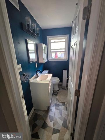 303 SHERWOOD DR, Williamstown, NJ 08094
