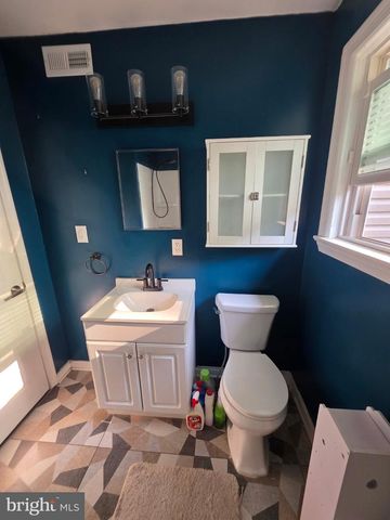 303 SHERWOOD DR, Williamstown, NJ 08094