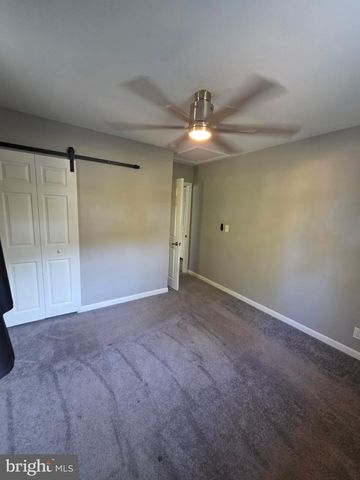 303 SHERWOOD DR, Williamstown, NJ 08094