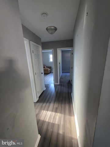 303 SHERWOOD DR, Williamstown, NJ 08094