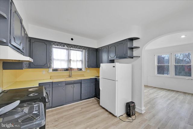 17 E CHERRY ST, Shenandoah, PA 17976