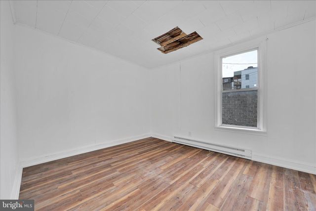 17 E CHERRY ST, Shenandoah, PA 17976