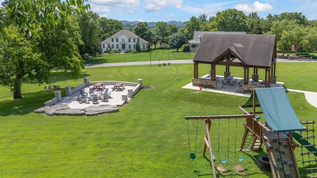 1760 Masters Dr, Franklin, TN 37064