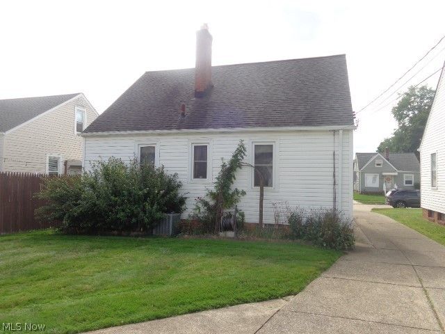 5814 Forest Avenue, Parma, OH 44129