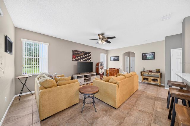 2232 WINDCREST LAKE CIRCLE, Orlando, FL 32824