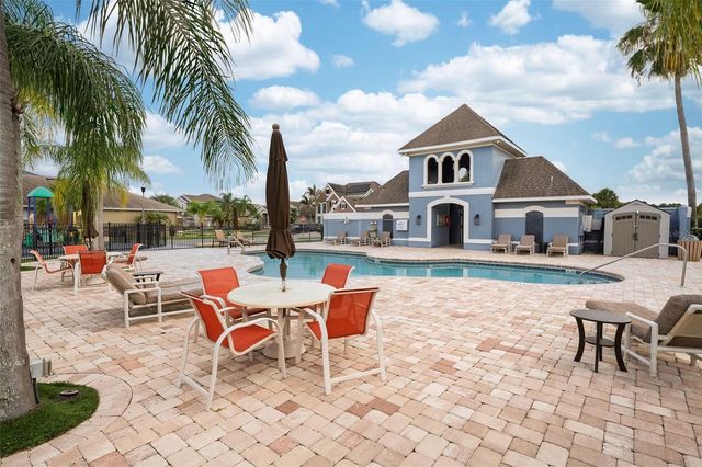 2232 WINDCREST LAKE CIRCLE, Orlando, FL 32824