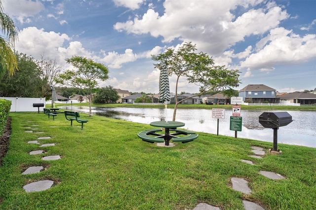 2232 WINDCREST LAKE CIRCLE, Orlando, FL 32824