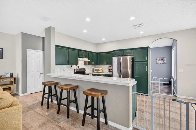 2232 WINDCREST LAKE CIRCLE, Orlando, FL 32824