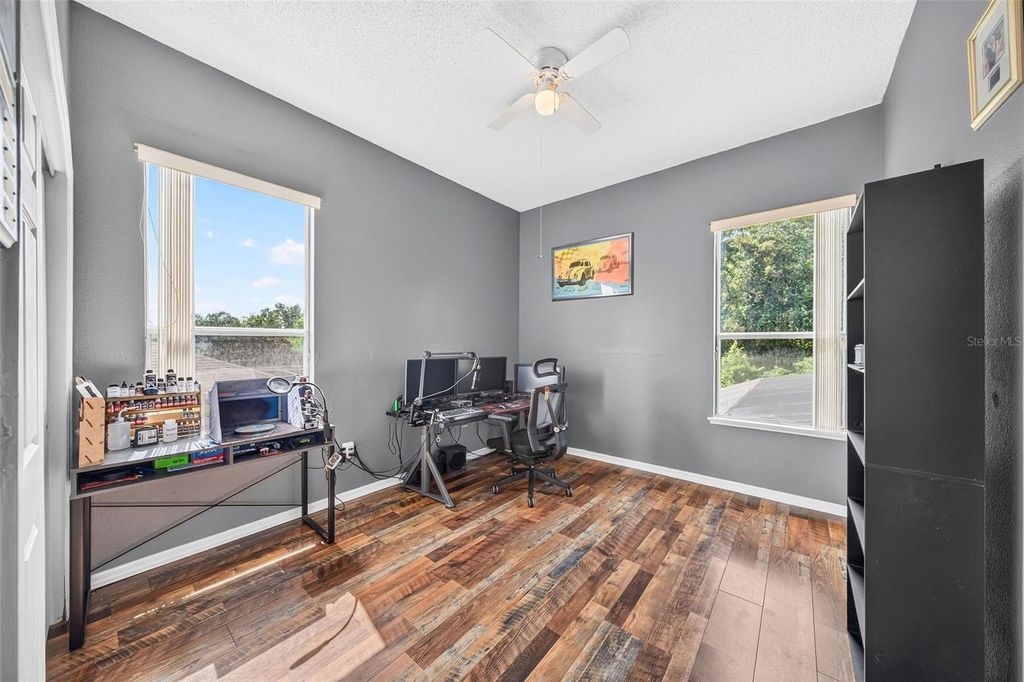 Image 21 of property listing at 2232 WINDCREST LAKE CIRCLE, Orlando, FL 32824