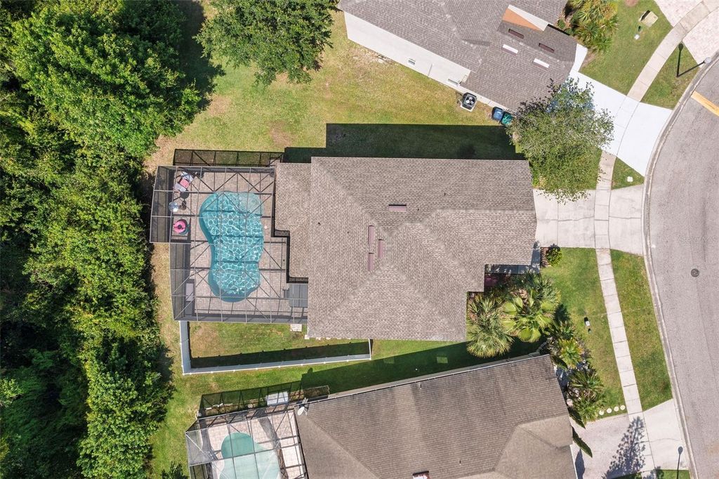Image 47 of property listing at 2232 WINDCREST LAKE CIRCLE, Orlando, FL 32824