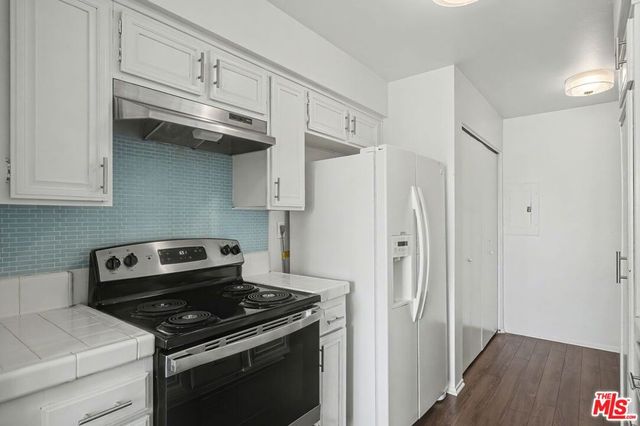 1340 S Beverly Glen Boulevard 112, Los Angeles, CA 90024