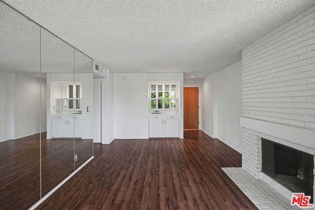 1340 S Beverly Glen Boulevard 112, Los Angeles, CA 90024