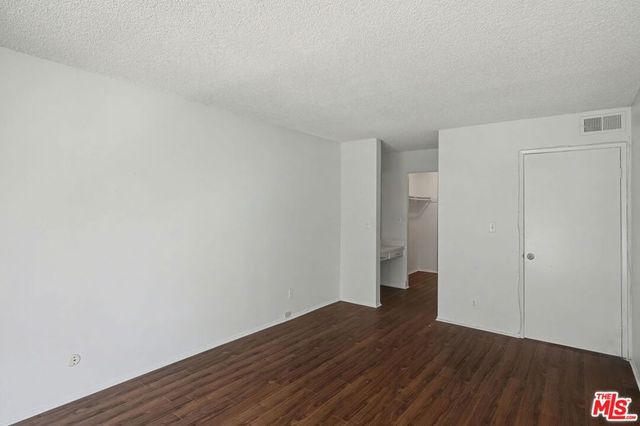 1340 S Beverly Glen Boulevard 112, Los Angeles, CA 90024