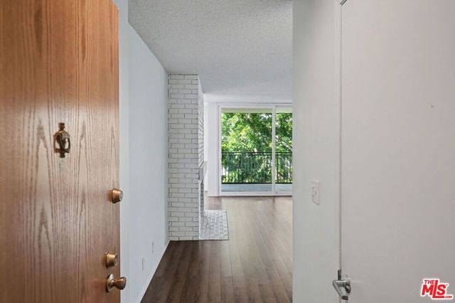 1340 S Beverly Glen Boulevard 112, Los Angeles, CA 90024