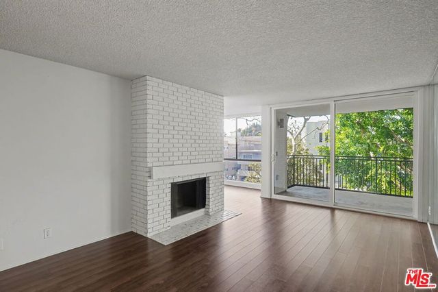 1340 S Beverly Glen Boulevard 112, Los Angeles, CA 90024