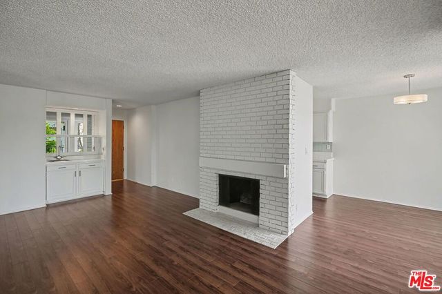 1340 S Beverly Glen Boulevard 112, Los Angeles, CA 90024