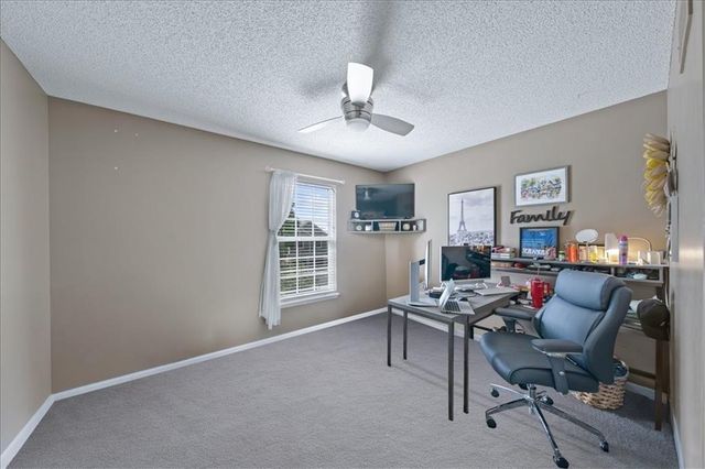 958 NW Maplewood Court, Grain Valley, MO 64029