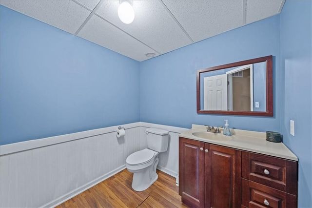 958 NW Maplewood Court, Grain Valley, MO 64029