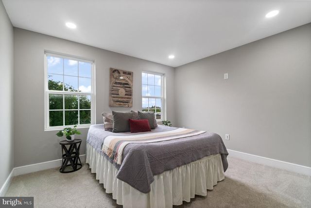 313 STRICKER ST, Baltimore, MD 21223