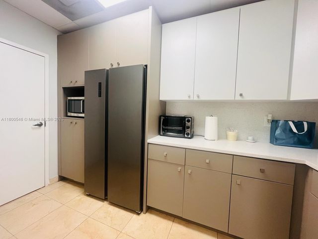 2333 Brickell Ave D1, Miami, FL 33129