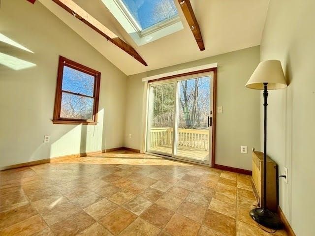 12 Smiths Ln, Kingston, MA 02364